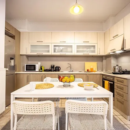 Apartment Entire Building For Big Groups In